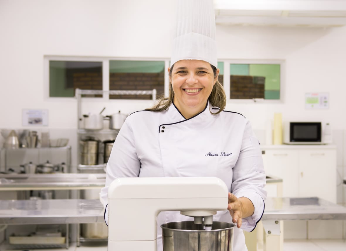 Chef de cozinha ensina receita de peixe-rei para Páscoa