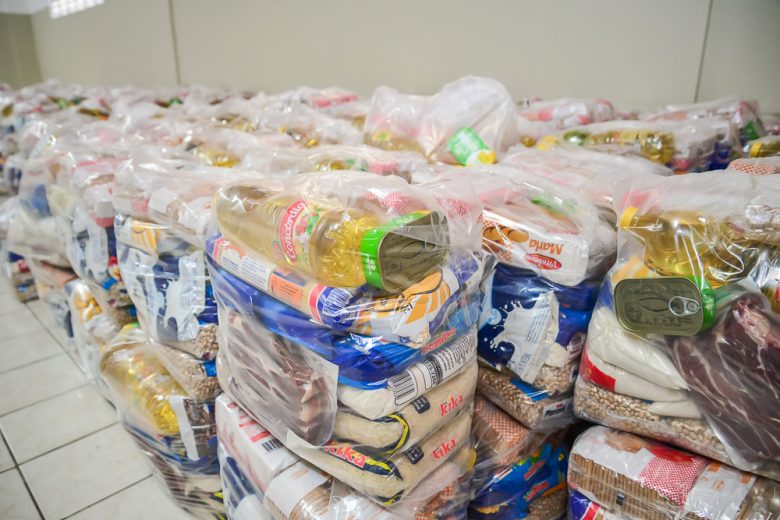Prefeitura de Fortaleza abre cadastro para fornecedores locais de itens que compõem  cesta básica -