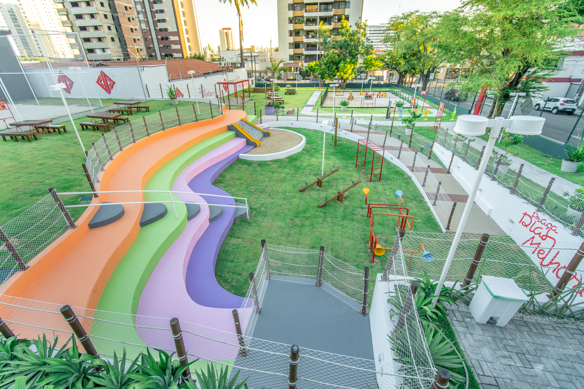 Praça Dias Melhores é o novo espaço de convivência em Fortaleza