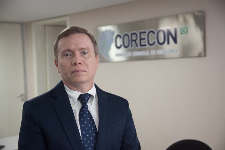 Ricardo Coimbra é reeleito presidente do Corecon-CE