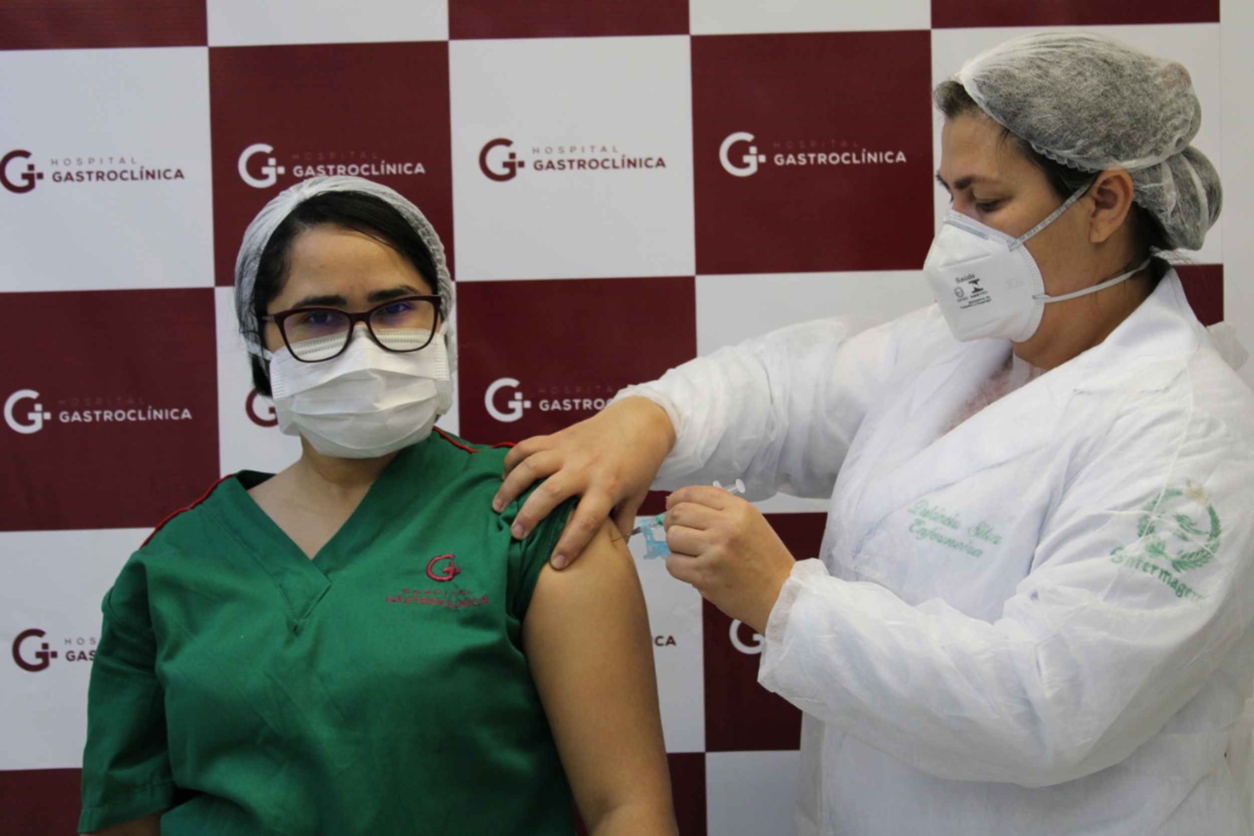 Hospital Gastroclínica: mais de 95% dos funcionários aptos se vacinaram contra a covid-19