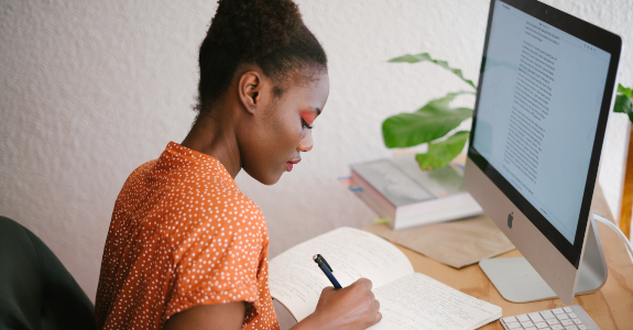 Campanha seleciona 20 pequenos negócios liderados por negros/as para criação de site de forma gratuita