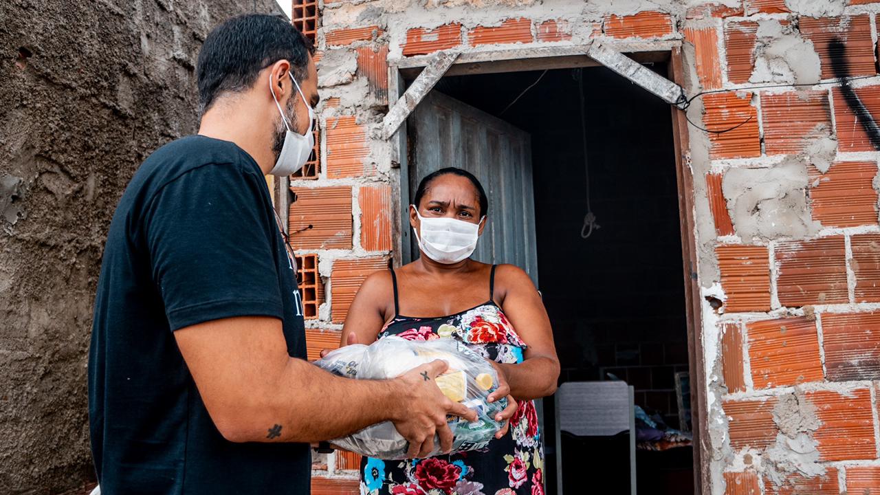 Campanha “Tamo Junto Na Luta” busca arrecadar cestas básicas para famílias impactadas pela pandemia