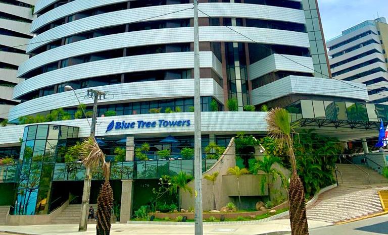 Férias de Julho: Blue Tree Towers Fortaleza terá passeio para Mundaú e Flexeiras com Catamarã, welcome drink, criança free e late check-out