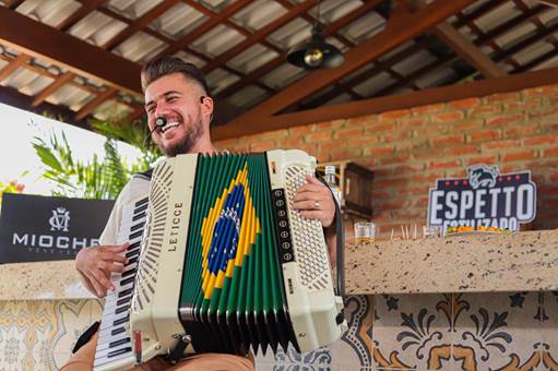 Luan Estilizado lança EP em homenagem ao São João, nesta sexta-feira!