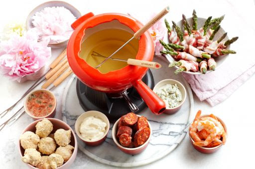 Le Creuset apresenta guia para o fondue perfeito