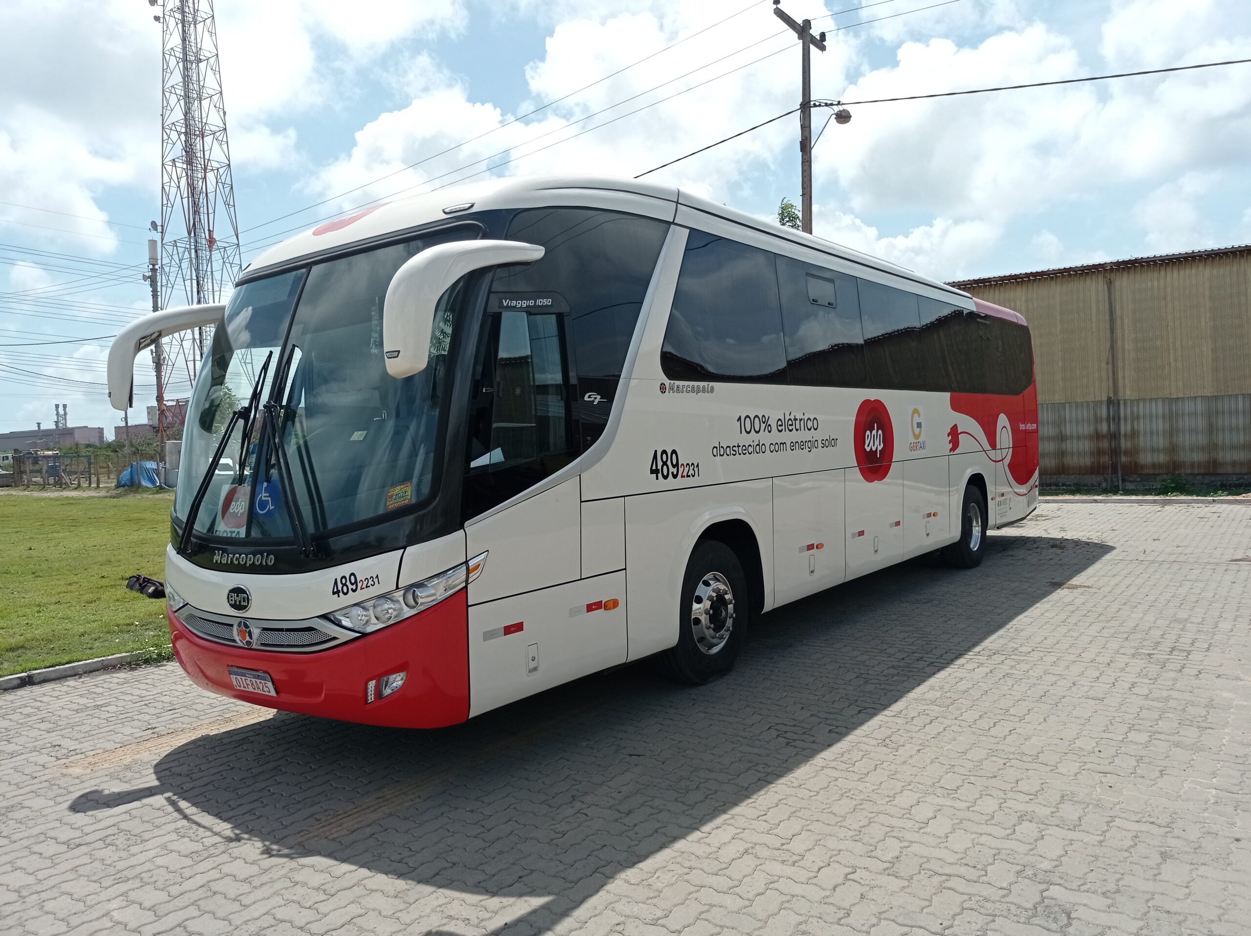 Primeiro ônibus elétrico solar brasileiro completa primeiros 30 mil km rodados no Ceará