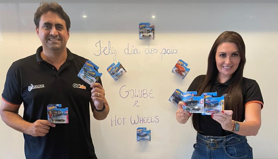 Golube inova em campanha para o mês dos pais e presenteia clientes com miniaturas dos carros Hot Wheels