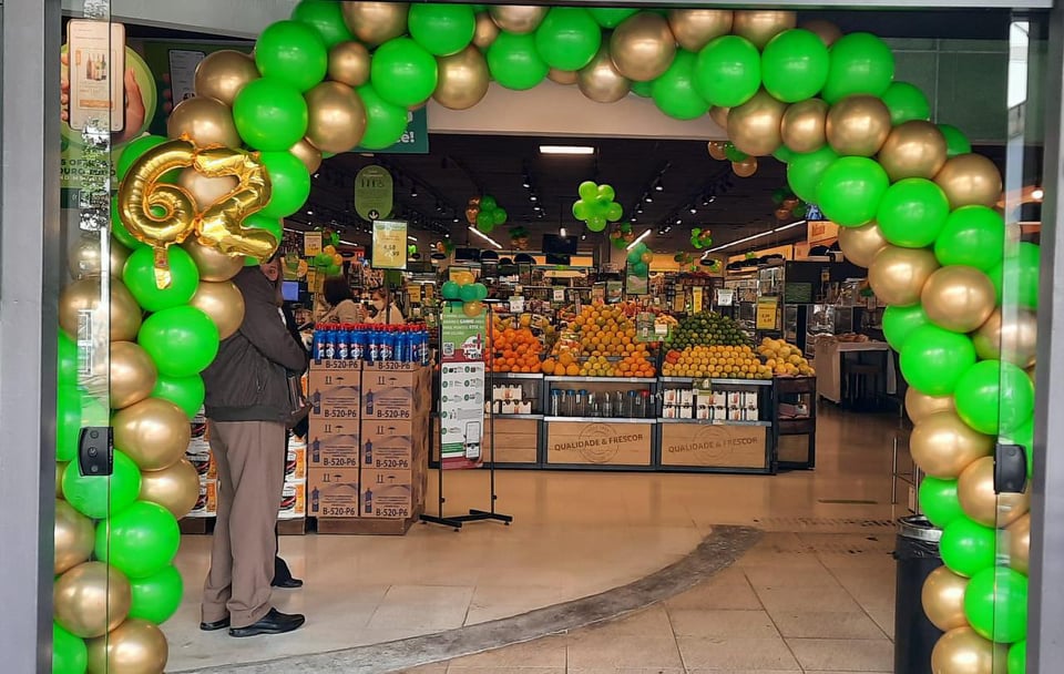 Pão de Açúcar tem ofertas de ouro e prêmios em dobro para clientes comemorarem o aniversário da marca