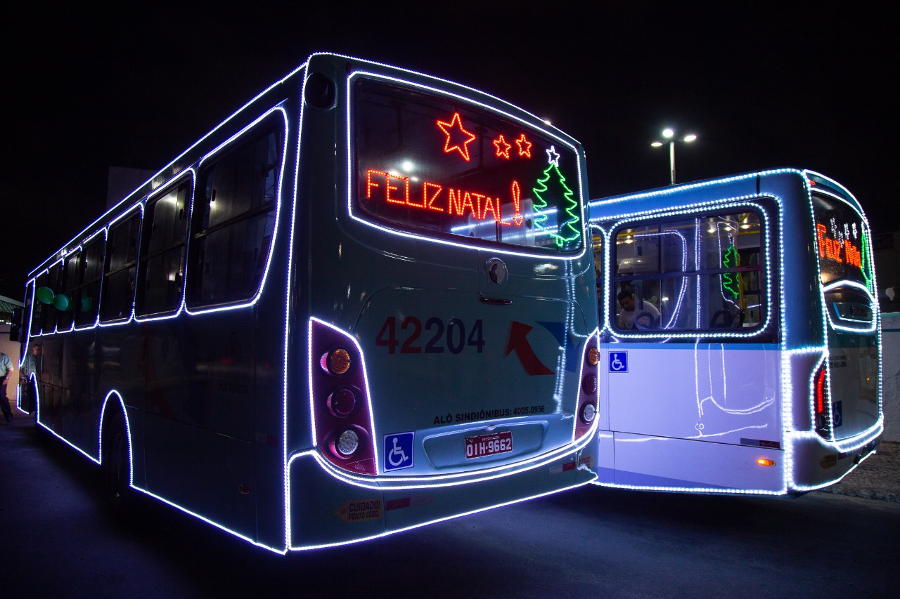 Sindiônibus realiza caravana de ônibus iluminados em Fortaleza neste sábado (11)