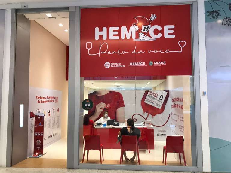 Hemoce coleta mais de mil bolsas de sangue no Shopping Parangaba; posto recebe voluntários até domingo (13)