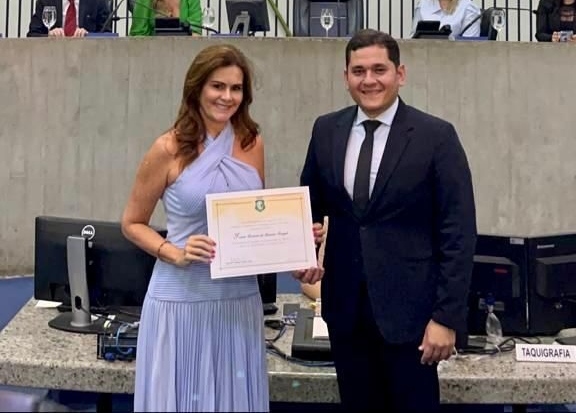 Presidente do Visite Ceará, Ivana Bezerra recebe homenagem na Assembleia Legislativa 