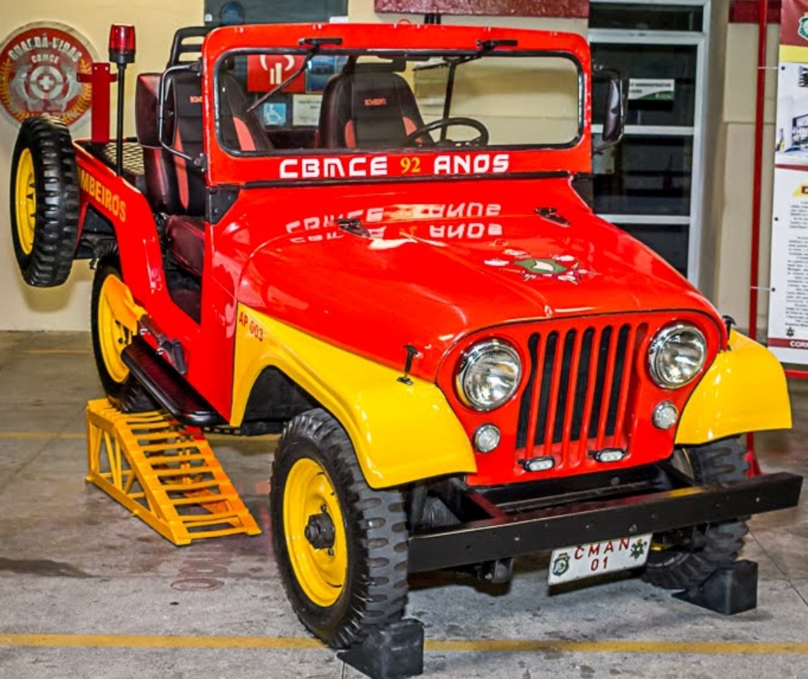 Shopping Benfica promove exposição em alusão ao Dia Nacional do Bombeiro