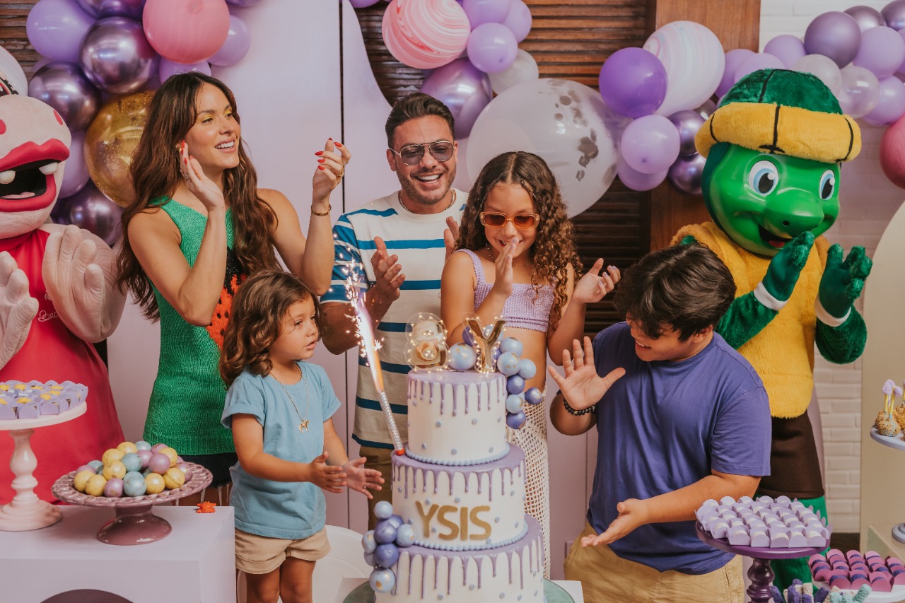 Ysis, filha de Wesley Safadão e Thyane Dantas comemora aniversário no Beach Park ao lado de familiares e amigos