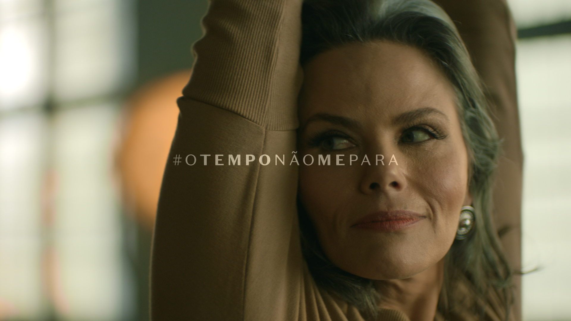 “O tempo não (me) para”: O Boticário comemora 45 anos com campanha que propõe olhar otimista sobre recomeços na maturidade