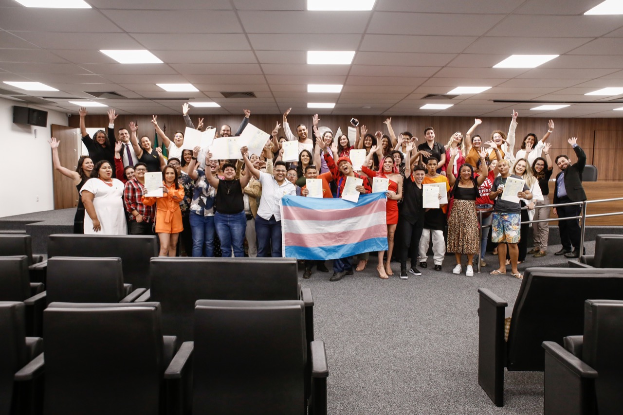 OAB Ceará realiza ação pioneira e gratuita para retificar nome e gênero de pessoas trans