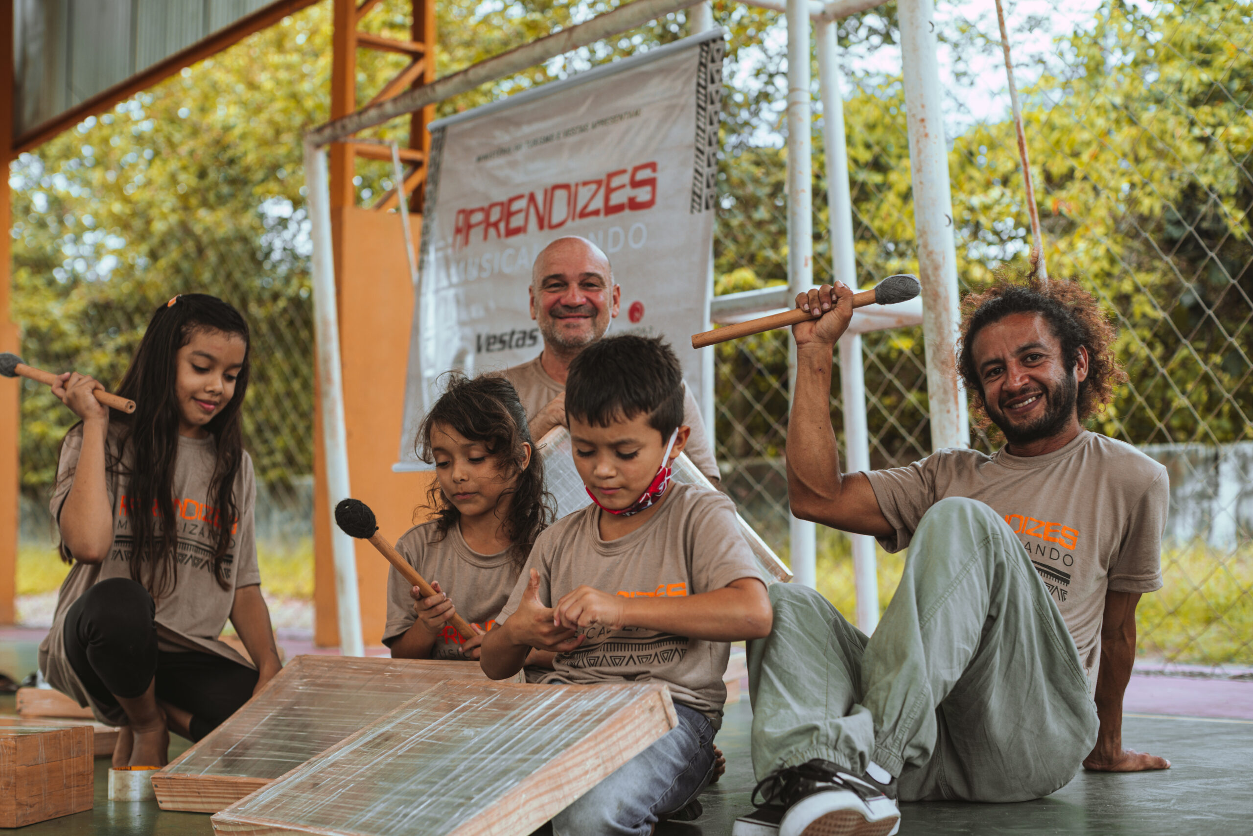 Aprendizes-Musicalizando lança a ação “Tambores na praça”