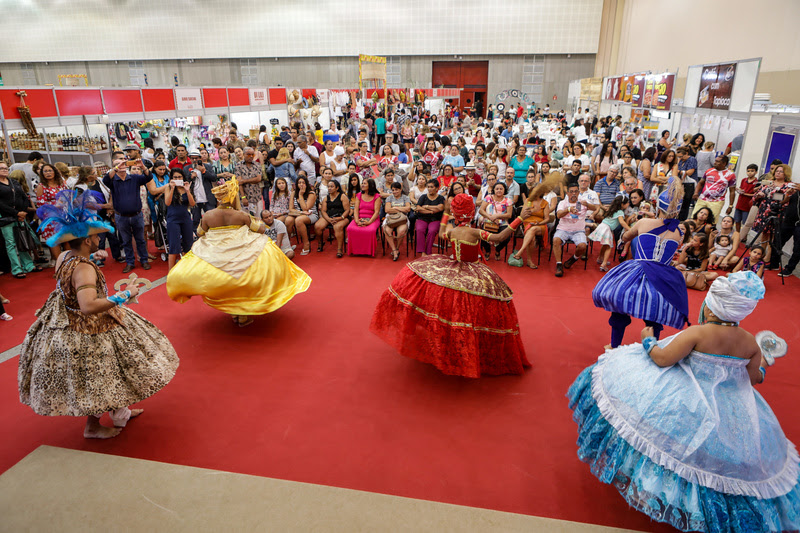 Com a participação de mais de mil artesãos de todo o País, a 4ª edição da Fenacce promove palestras, oficinas e shows gratuitos