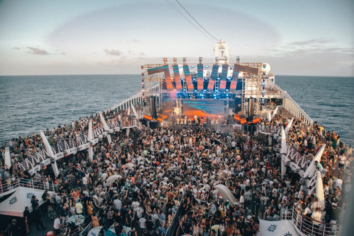 Sold out em alto mar! Wesley Safadão em ótima fase comemora venda total das cabines do “WS On Board 2022”
