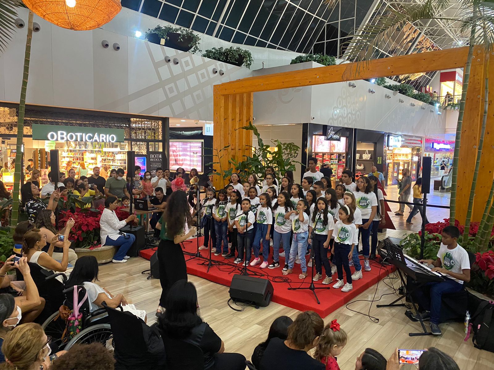 Shopping Iguatemi Bosque apresenta Coral Natalino em programação de final de ano