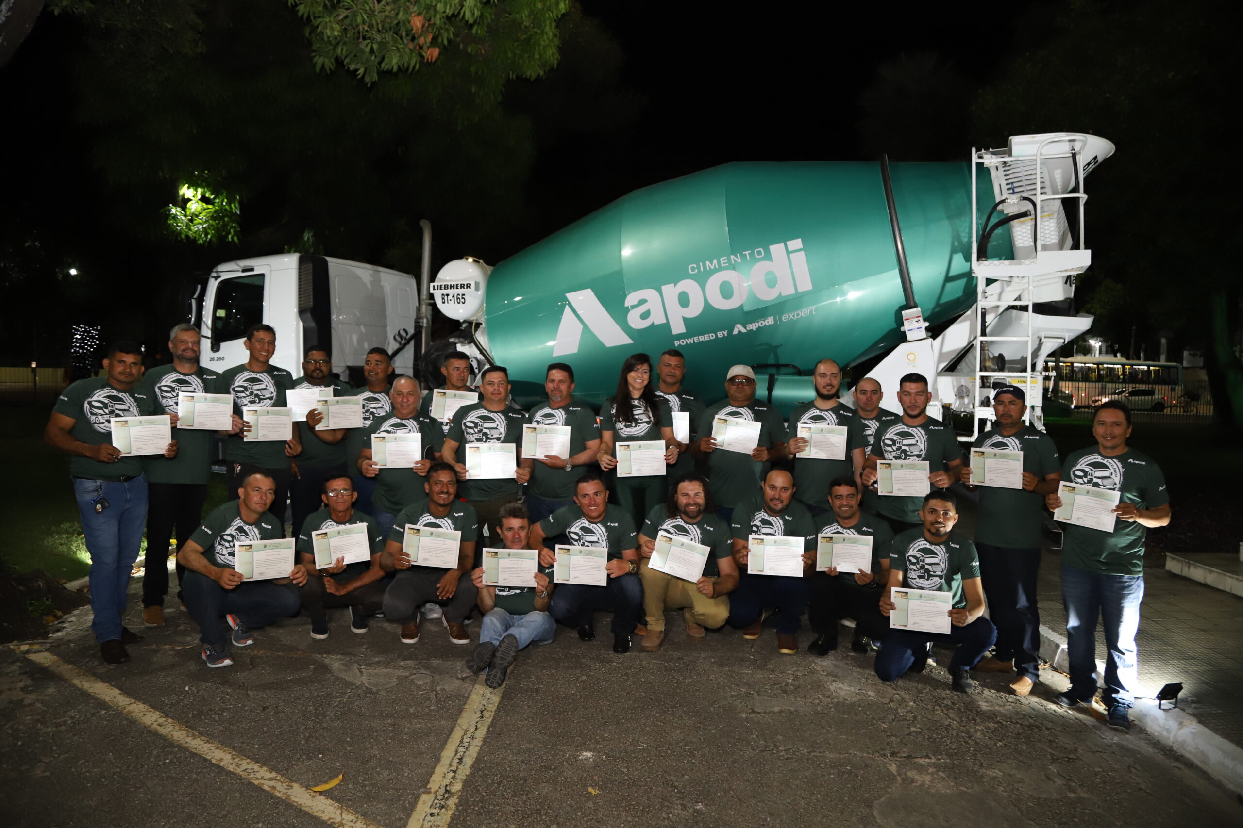 Cimento Apodi realiza formatura de colaboradores em curso de tecnologia básica em concreto e argamassas