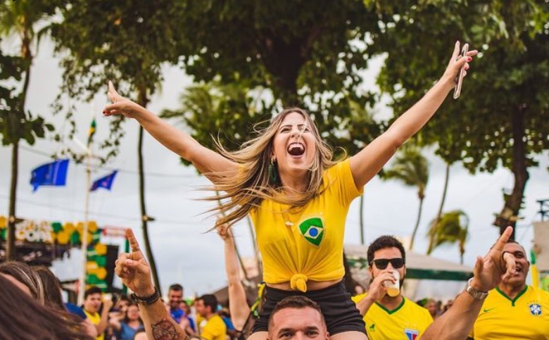 Com Jonas Esticado, Avine Vinny e Timbalada, Fortal na Copa vai agitar o Iate Clube no jogo Brasil x Suíça