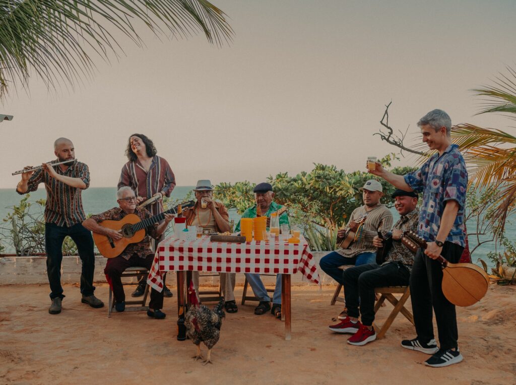 Caixa Cultural Fortaleza apresenta o espetáculo musical “Macaúba 80”