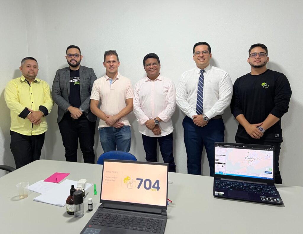 CEO da 704 Apps visita secretário de segurança de Quixadá para implantar projeto piloto na região