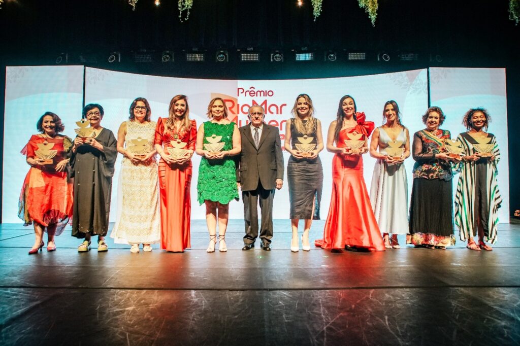 Em noite de homenagens e emoção, Prêmio RioMar Mulher reconhece o legado e a trajetória de 10 personalidades do Ceará