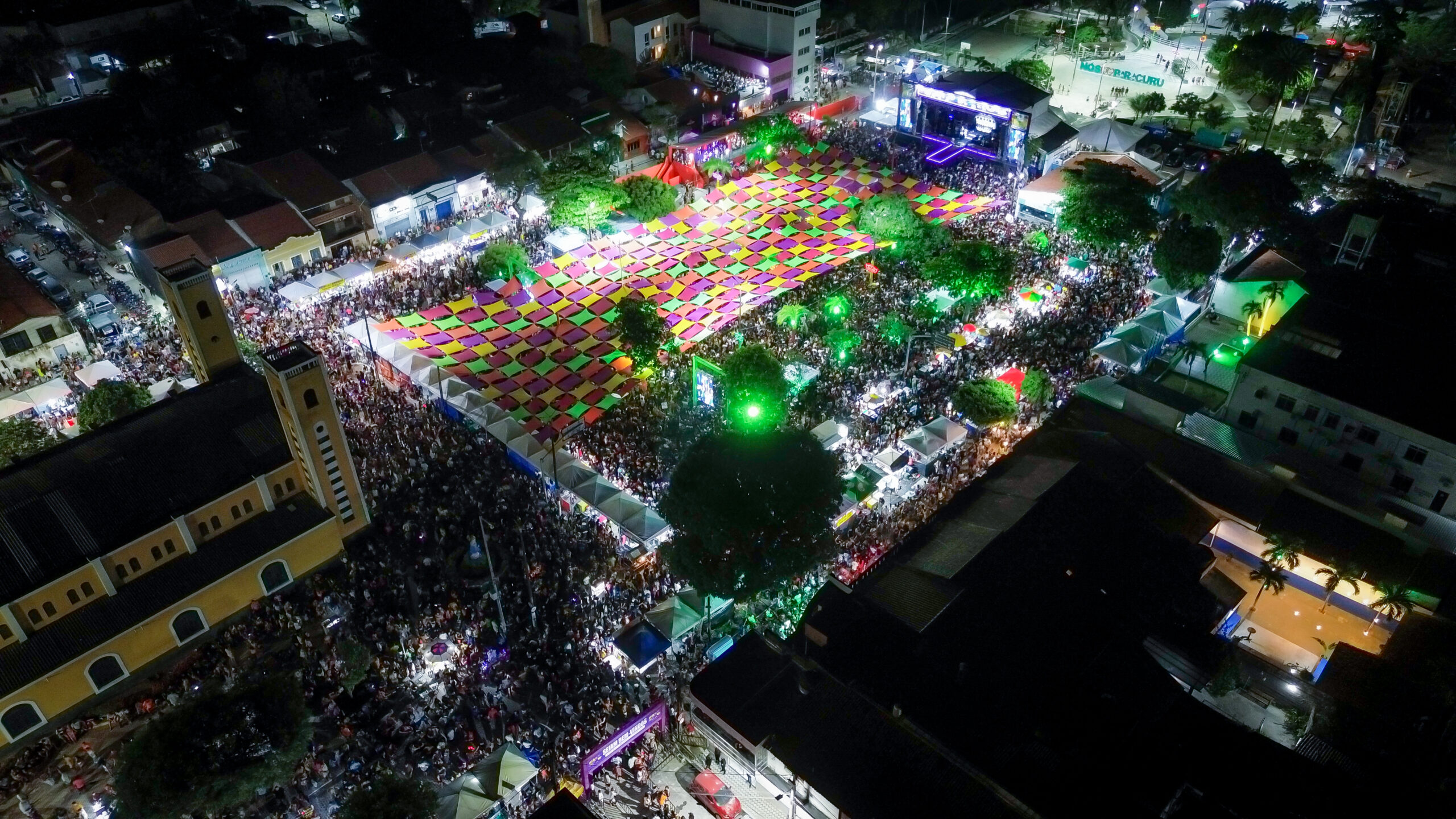 Carnaval de Paracuru 2025 encerra com recorde de público e impacto econômico de R$ 30 milhões