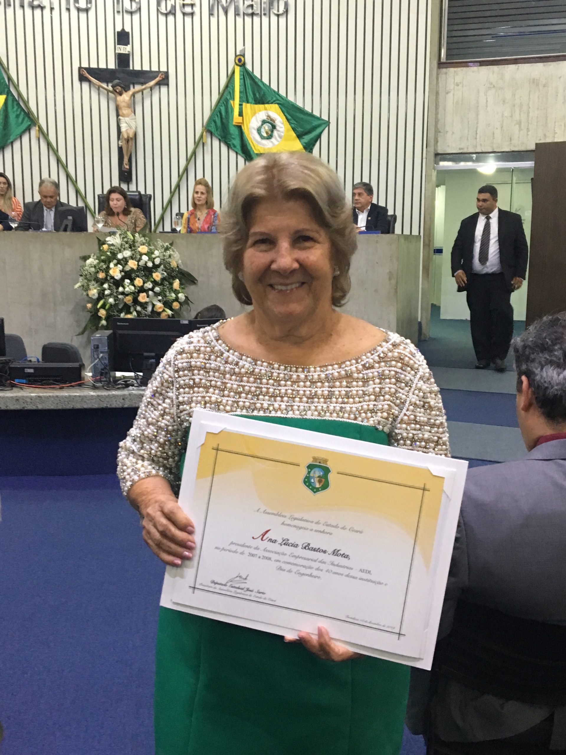 Ana Lúcia Mota, presidente da Cerbras, recebe homenagem por contribuição ao crescimento da indústria cearense