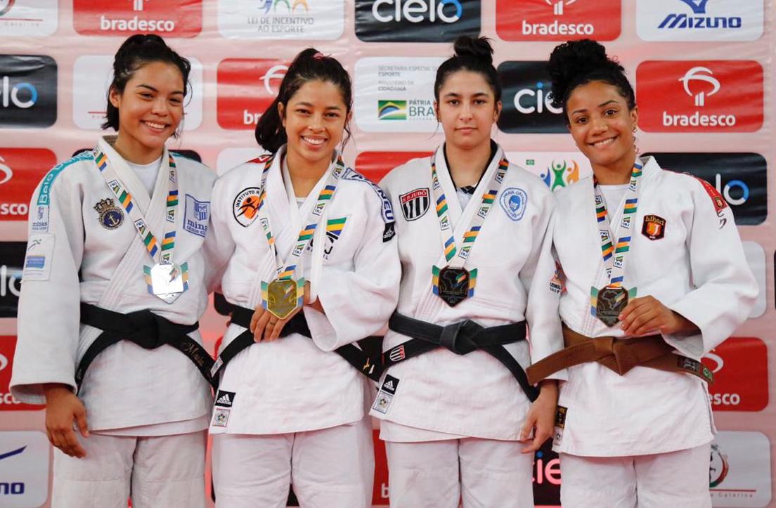 Atleta UniAteneu se consagra bicampeã nacional de judô e é convocada para Seleção Brasileira