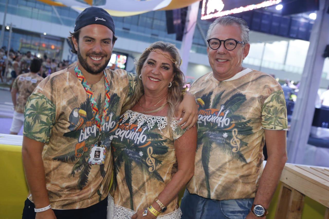 Fortaleza recebe maior bloco de pré-carnaval do Brasil