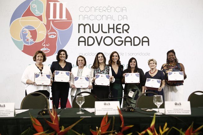 Annette de Castro participa da Conferência Nacional da Mulher Advogada na OAB do Ceará