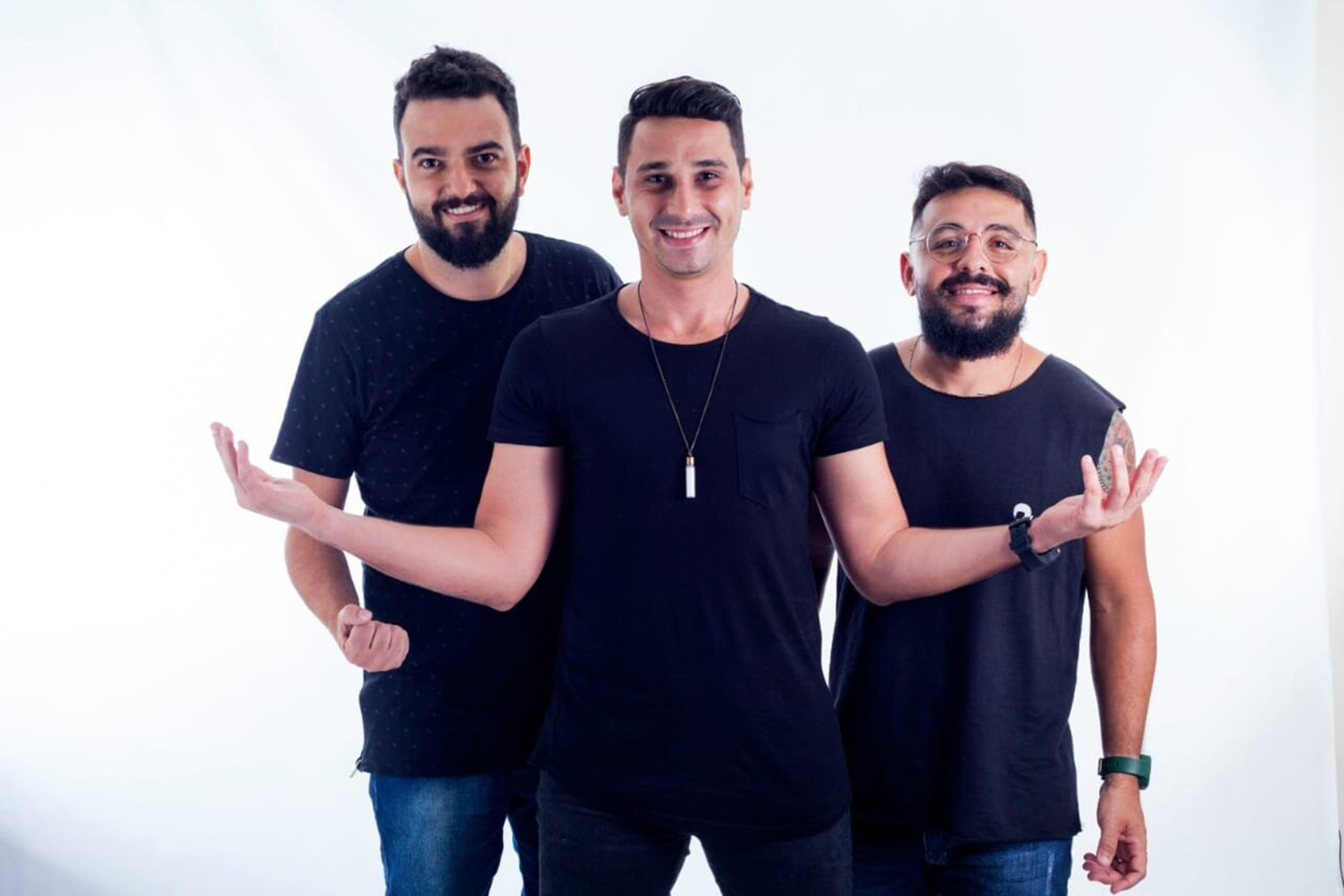 Direto do Colosso, grupo Balanço Social faz show ao vivo neste domingo (24)