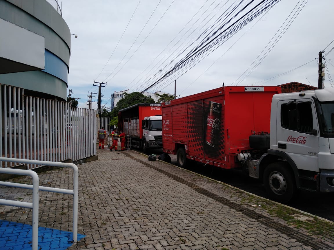 Prefeitura Municipal de Fortaleza recebe a doação de 33 mil bebidas da Solar Coca-Cola para atender população em situação de vulnerabilidade