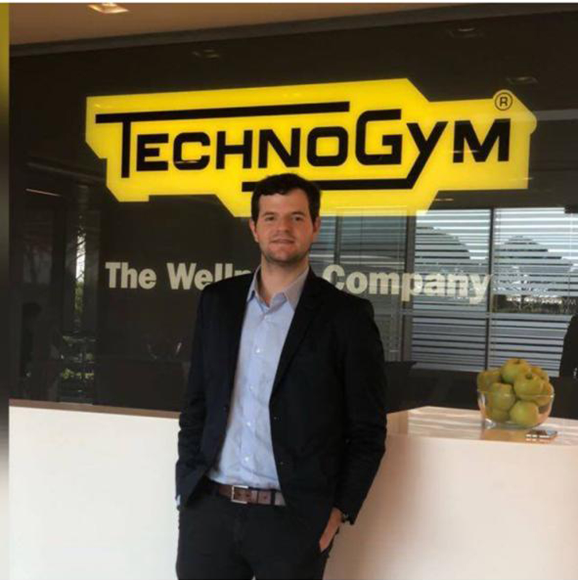 Diretora do Grupo AYO, Sasha Reeves recebe Rodrigo Andres, digital sales Latin America da Technogym, em bate-papo ao vivo