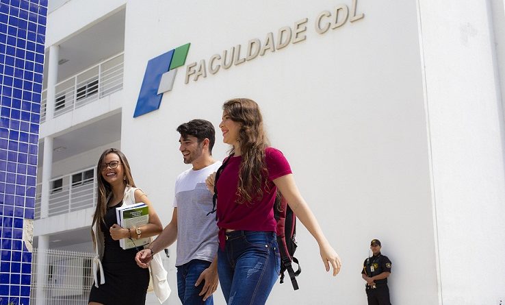 Semana do consumidor: Faculdade CDL oferta desconto na matrícula e bolsa de 50% nos cursos de graduação