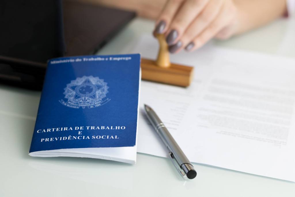 Especialista dá dicas de como se realocar no mercado de trabalho durante a retomada econômica