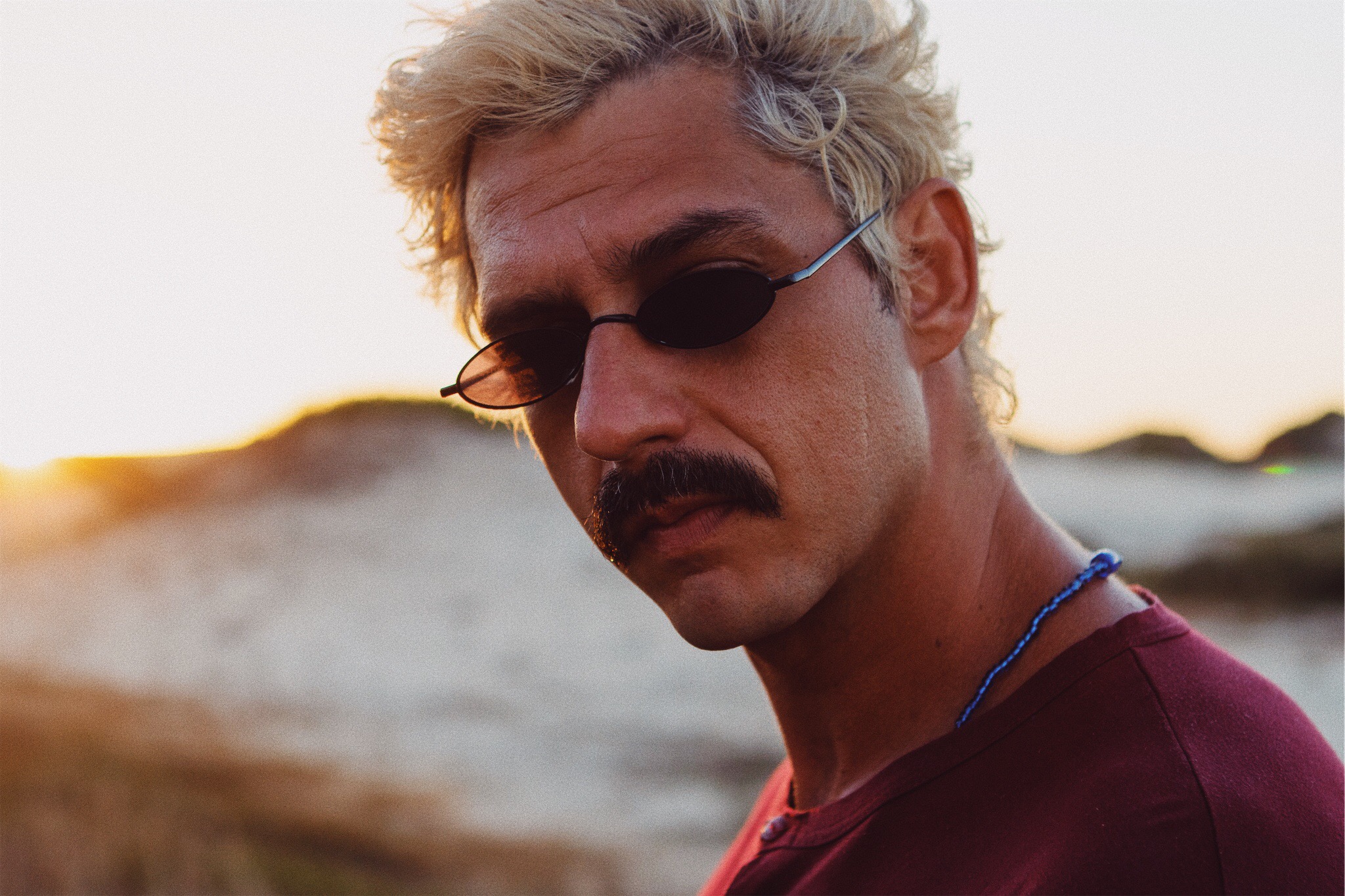 Com canções que apostam na pluralidade de sons e referências, Xavier lança a Mixtape “Mormaço”
