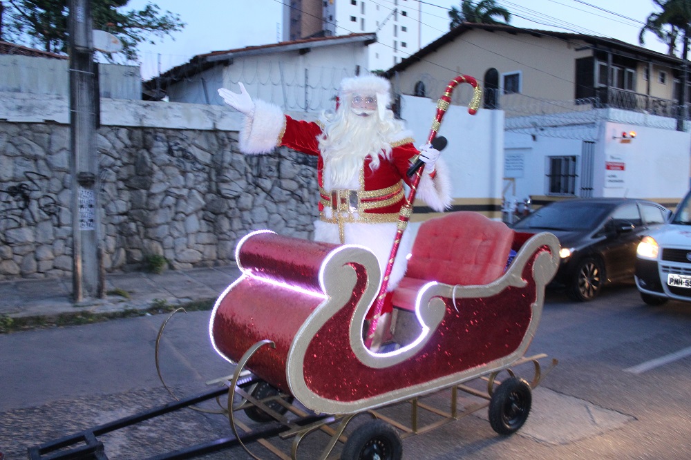 COAPH Saúde promove ação natalina no Bairro Dionísio Torres