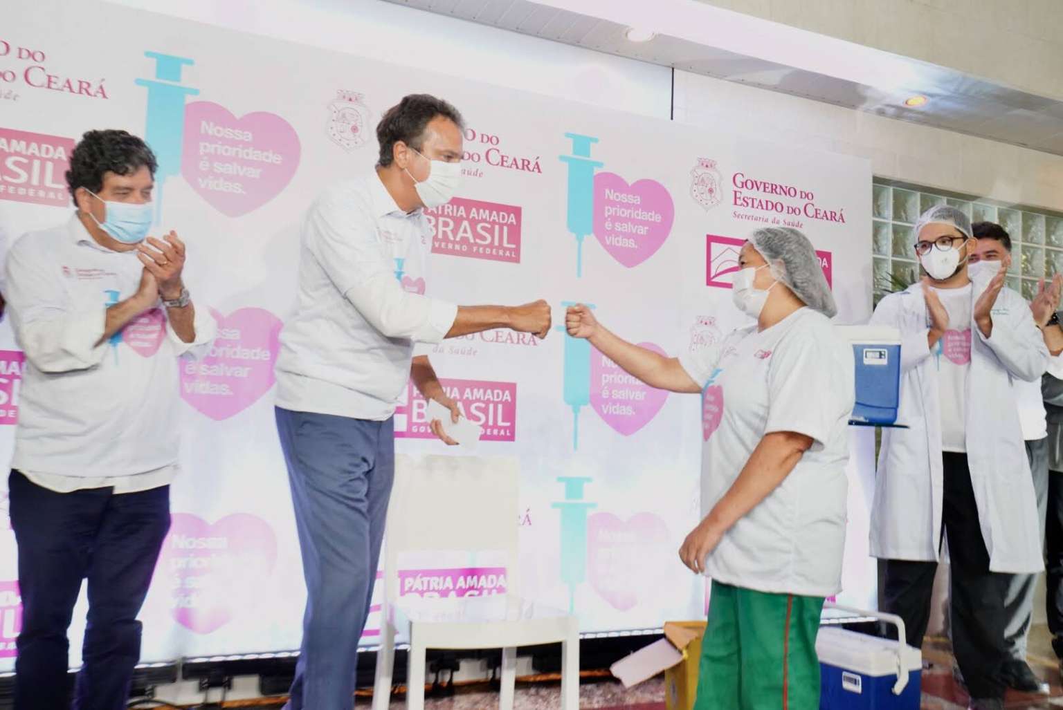 Coaph Saúde comemora vacinação de cooperados contra a Covid-19