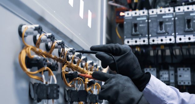 Grupo Mrh oferta 20 vagas para setor elétrico em Fortaleza e interior do Estado