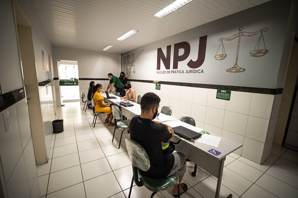 Núcleo de Prática Jurídica da UNIFAMETRO atendeu mais de 500 pessoas em 2020