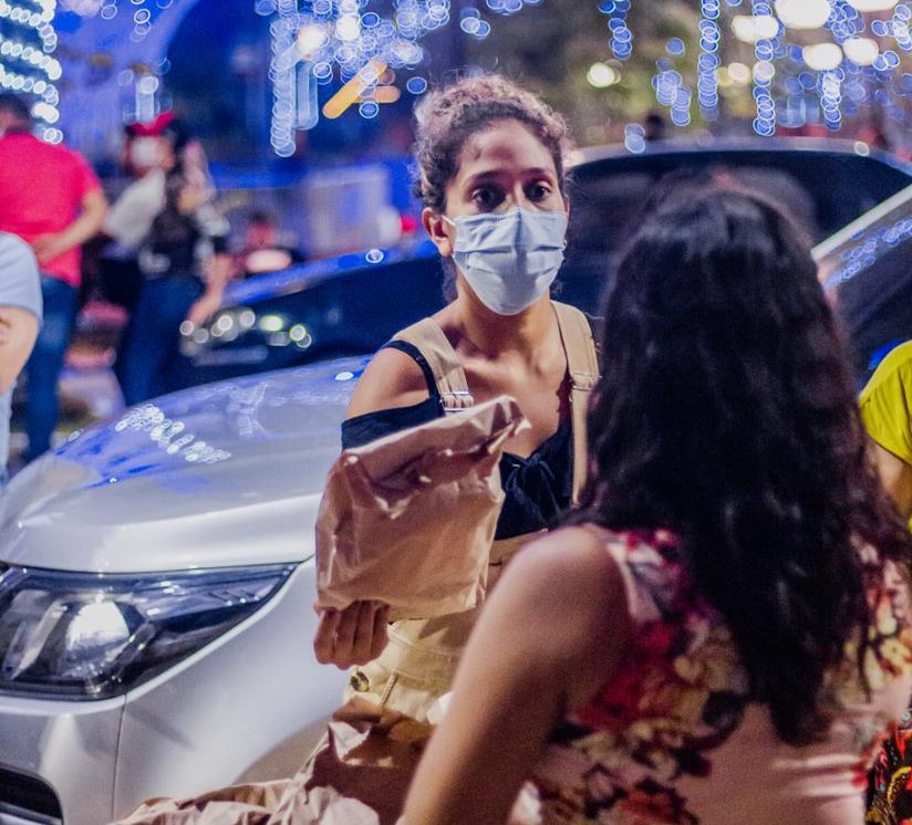 Comunidade Sangue Nosso faz campanha para arrecadar doações de itens de higiene pessoal e vestuário para mulheres em situação de rua