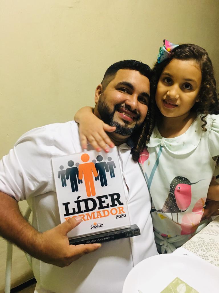 Mercadinhos São Luiz premia “loja mais feliz” e lideranças de destaque em 2020