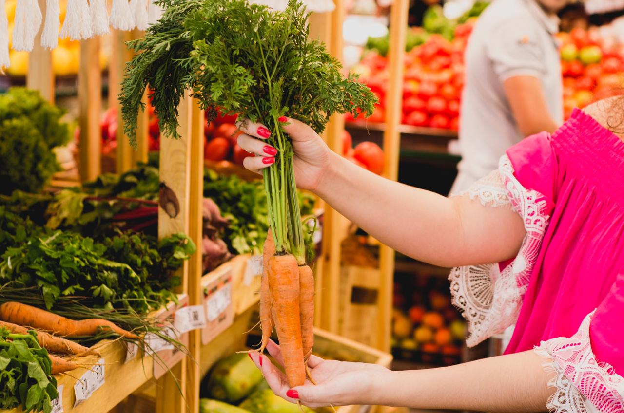 Parceria entre Mercadinhos São Luiz e Muda Meu Mundo contribui para aumento médio de 107,5% na renda de agricultores familiares