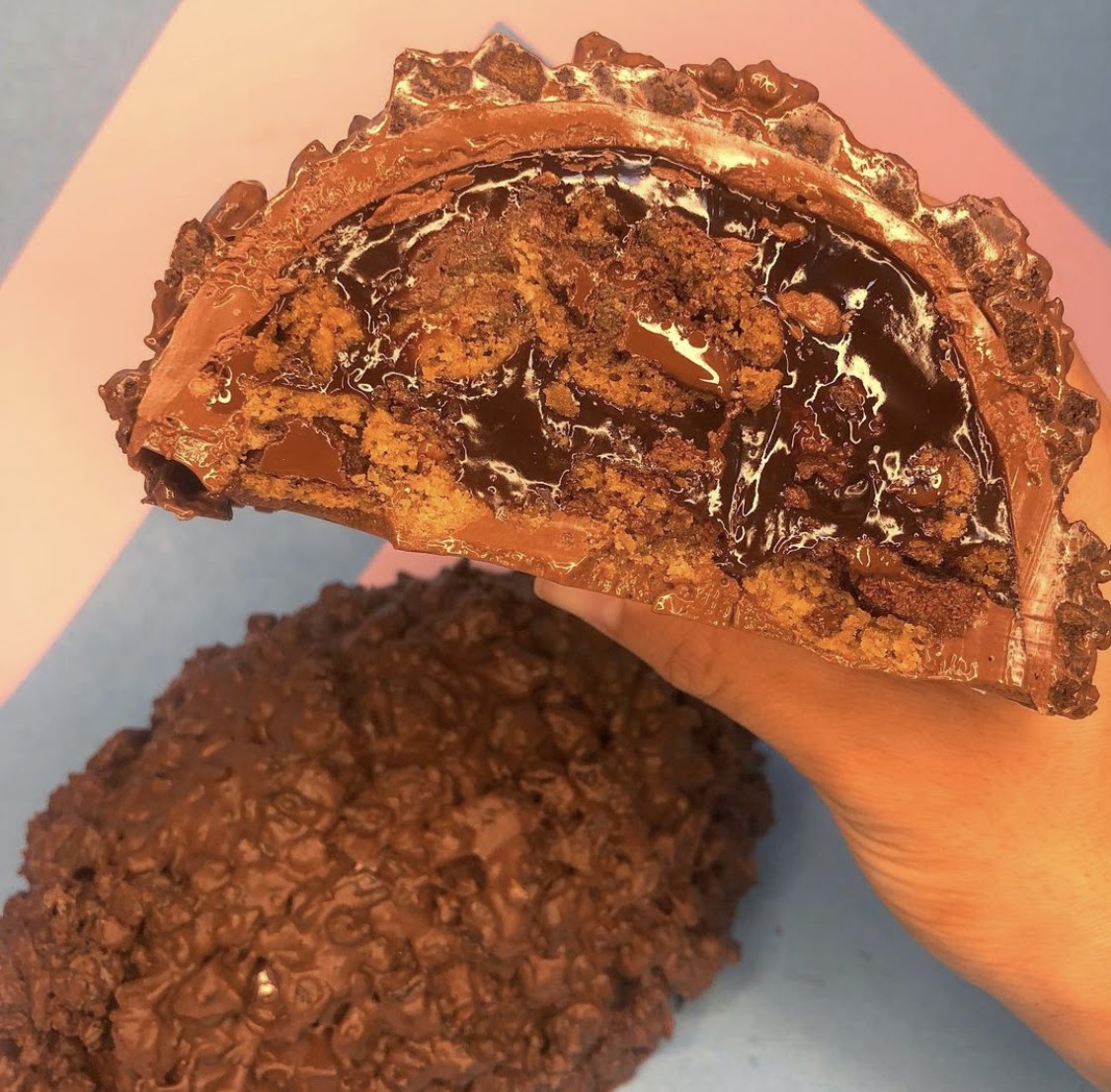 Encomendas encerradas para alguns produtos, mas ainda dá tempo garantir sua Páscoa com a Cookie Mania