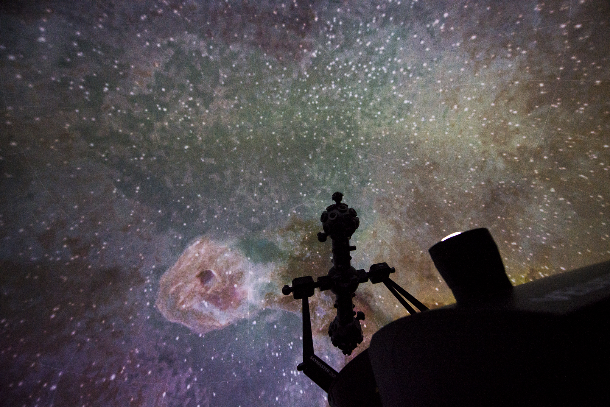 Planetário do Dragão do Mar apresenta uma viagem ao espaço sideral nesta quarta (26)