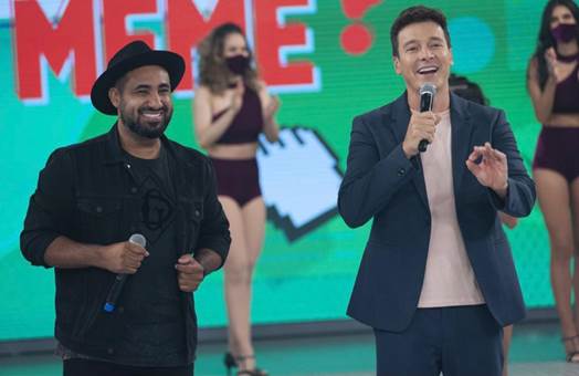 Raí Saia Rodada recebe homenagem no programa “Hora do Faro” deste domingo!